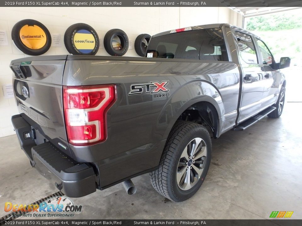 2019 Ford F150 XL SuperCab 4x4 Magnetic / Sport Black/Red Photo #2