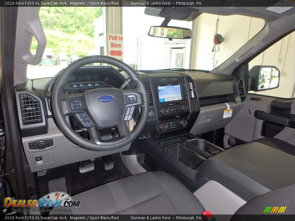 2019 Ford F150 XL SuperCab 4x4 Magnetic / Sport Black/Red Photo #8