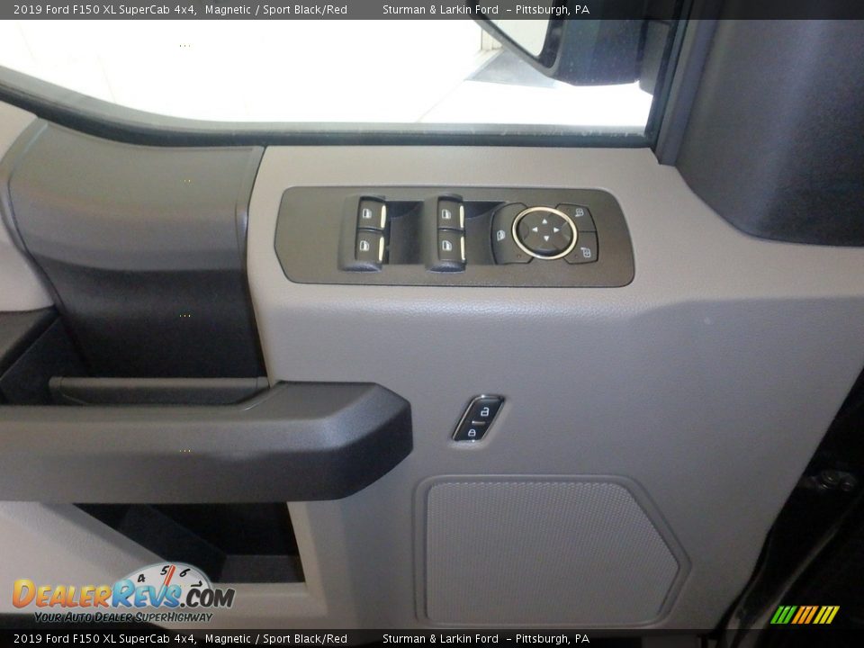 2019 Ford F150 XL SuperCab 4x4 Magnetic / Sport Black/Red Photo #10