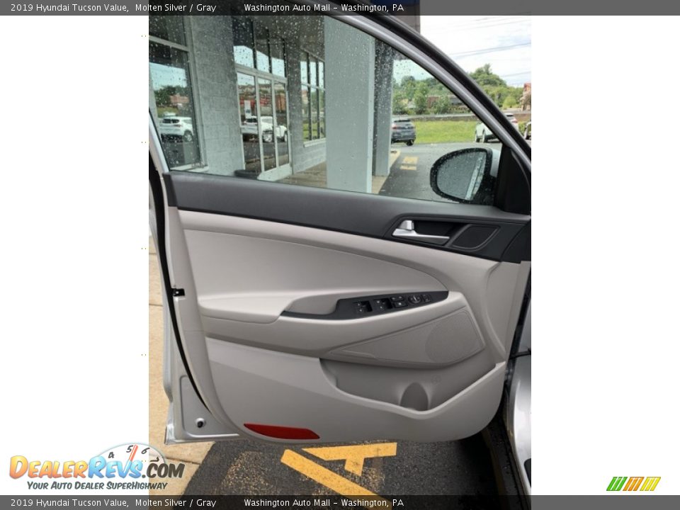 2019 Hyundai Tucson Value Molten Silver / Gray Photo #11