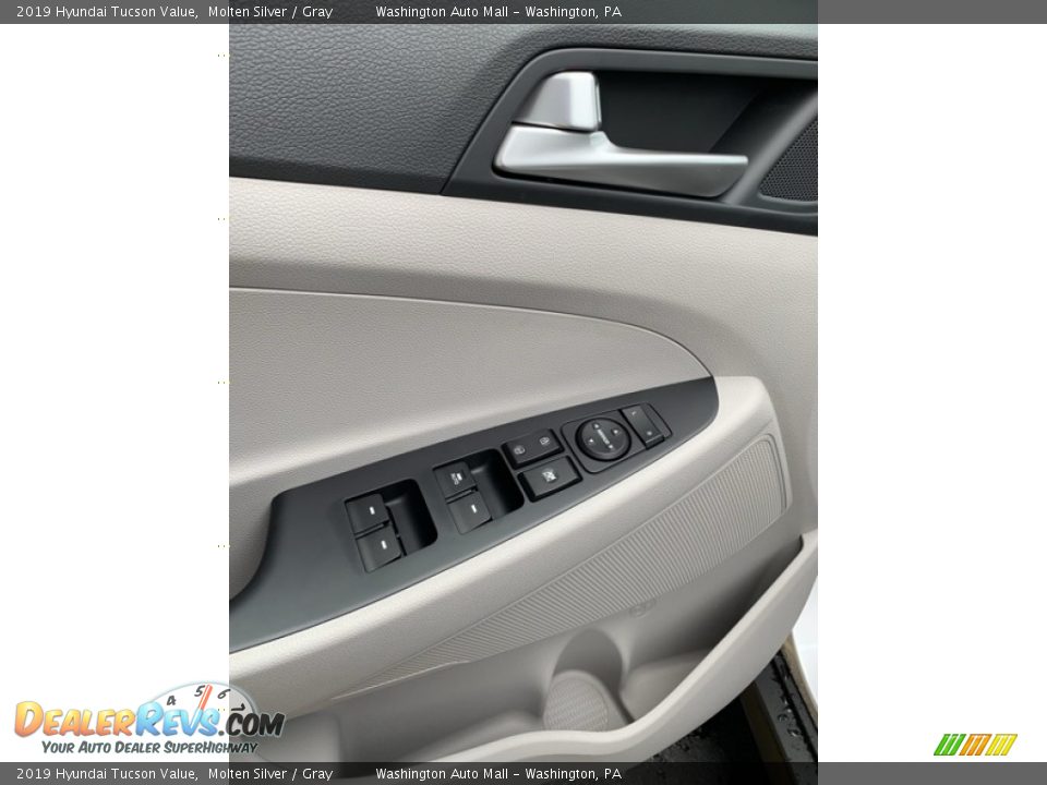 2019 Hyundai Tucson Value Molten Silver / Gray Photo #12