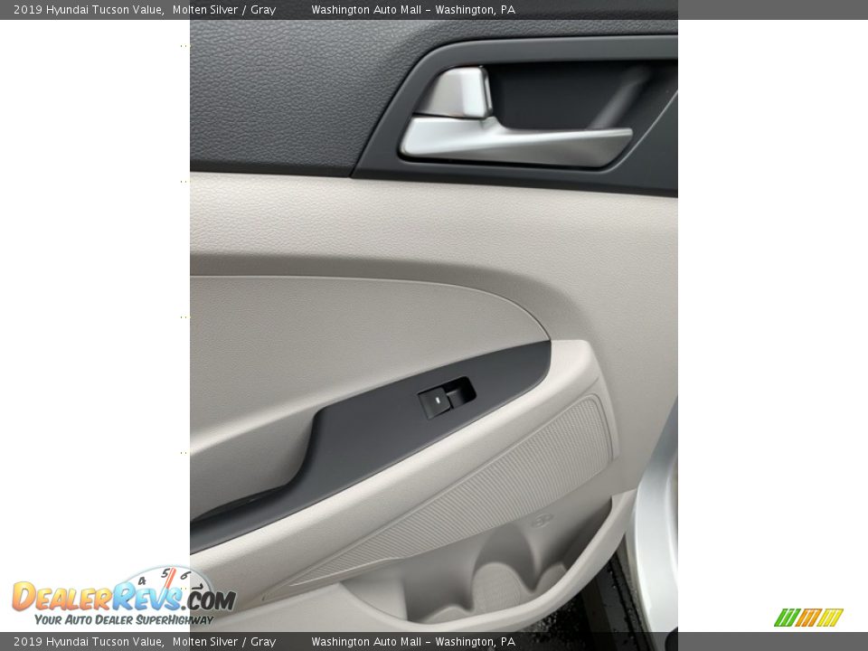 2019 Hyundai Tucson Value Molten Silver / Gray Photo #18