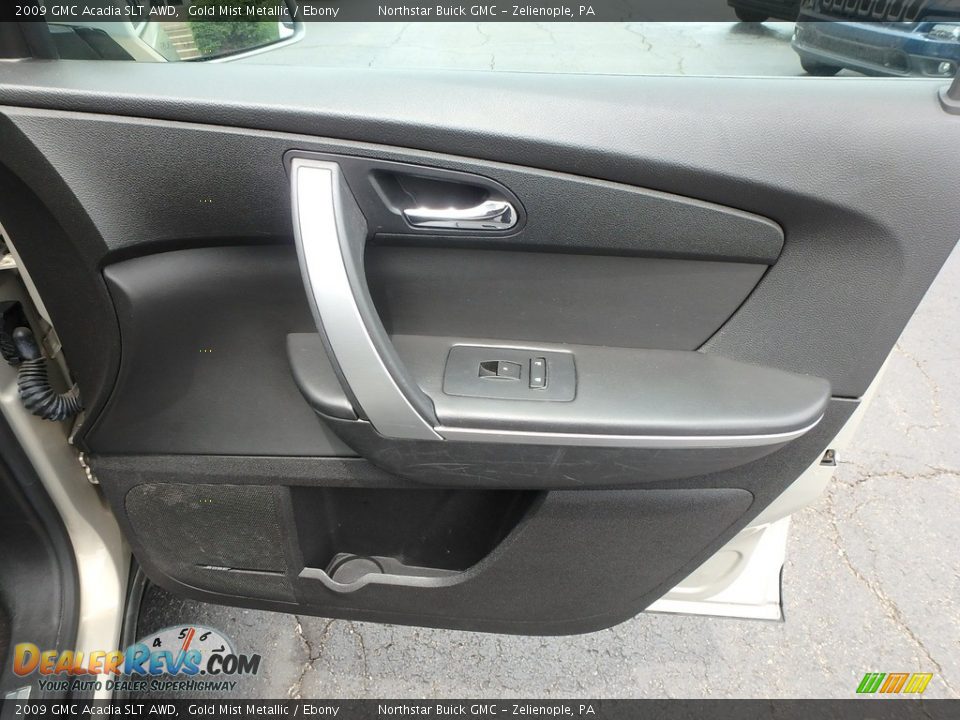 2009 GMC Acadia SLT AWD Gold Mist Metallic / Ebony Photo #7