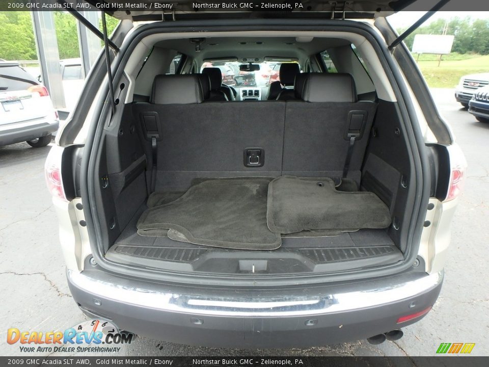 2009 GMC Acadia SLT AWD Gold Mist Metallic / Ebony Photo #12
