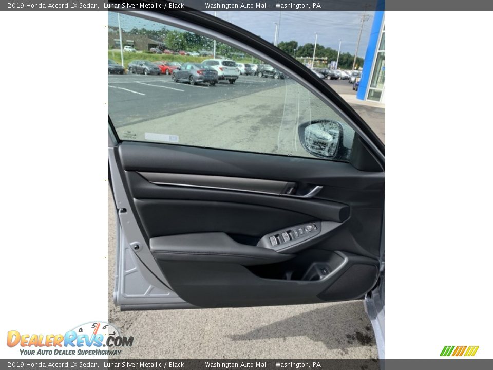 2019 Honda Accord LX Sedan Lunar Silver Metallic / Black Photo #10