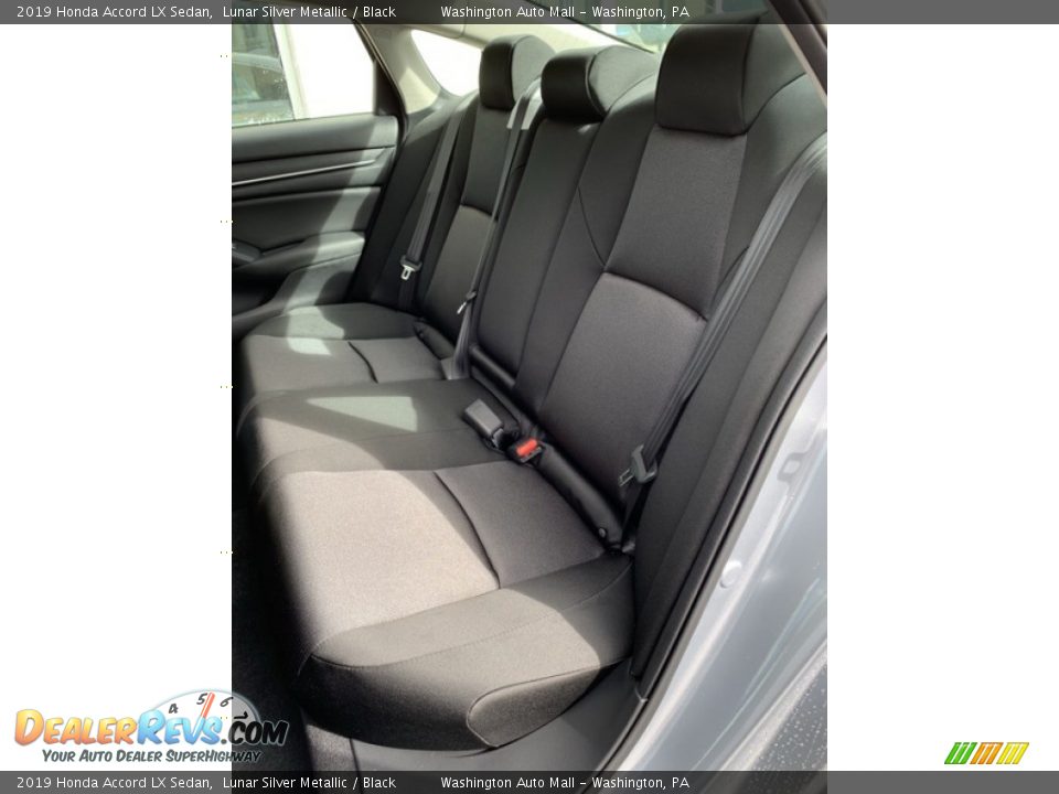 2019 Honda Accord LX Sedan Lunar Silver Metallic / Black Photo #18
