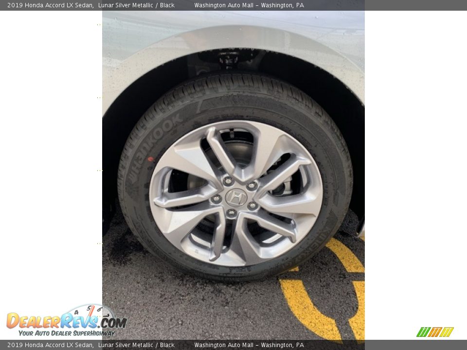 2019 Honda Accord LX Sedan Lunar Silver Metallic / Black Photo #28