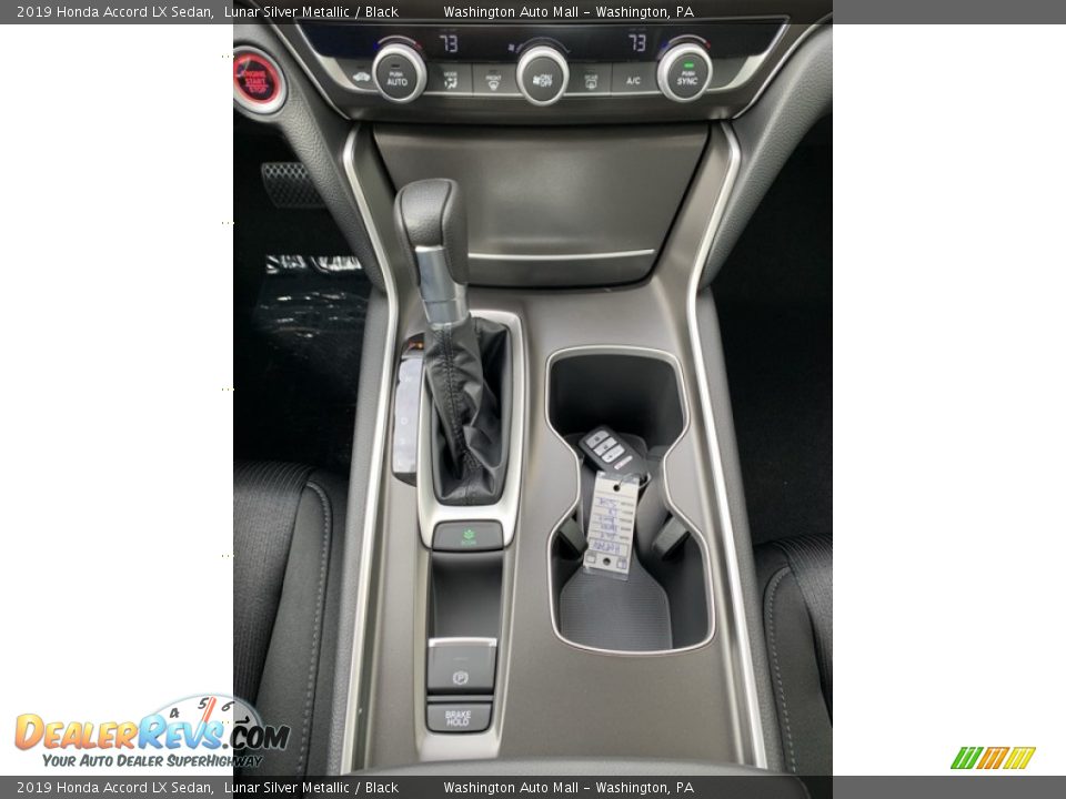 2019 Honda Accord LX Sedan Lunar Silver Metallic / Black Photo #32