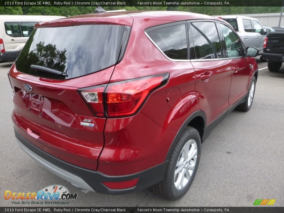 2019 Ford Escape SE 4WD Ruby Red / Chromite Gray/Charcoal Black Photo #2