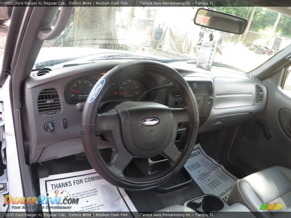 2005 Ford Ranger XL Regular Cab Oxford White / Medium Dark Flint Photo #16