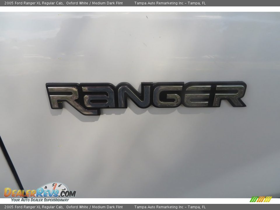 2005 Ford Ranger XL Regular Cab Oxford White / Medium Dark Flint Photo #24