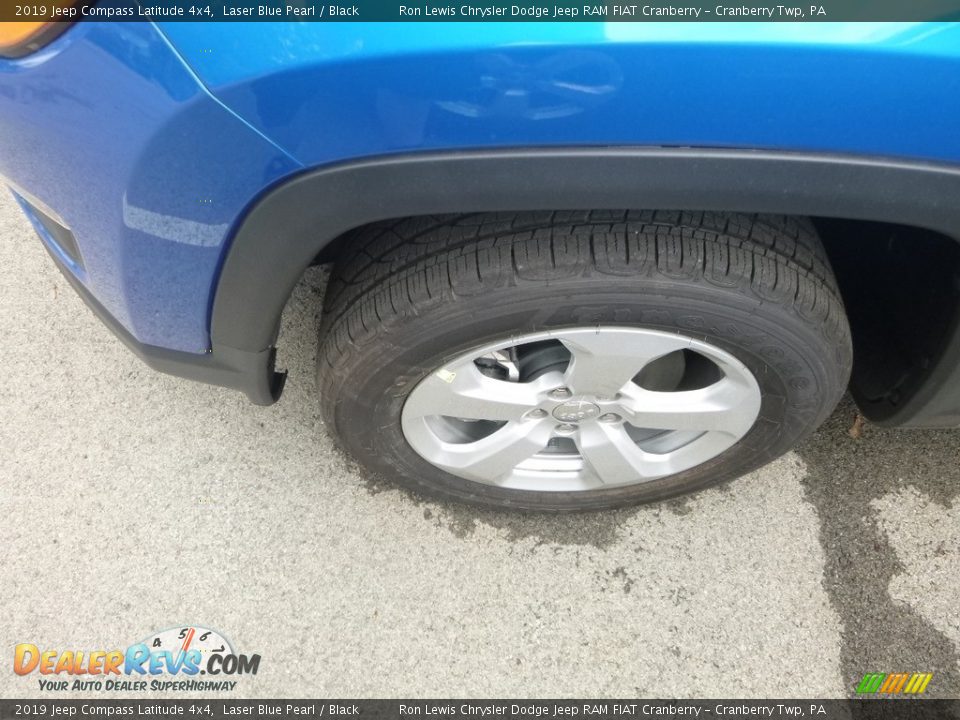 2019 Jeep Compass Latitude 4x4 Laser Blue Pearl / Black Photo #2
