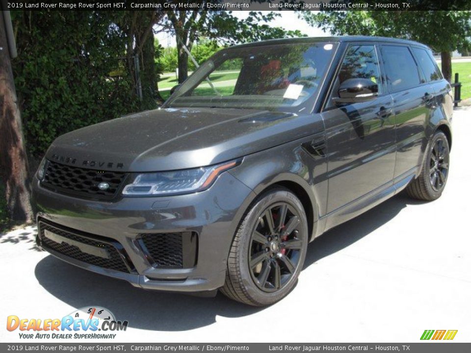 Front 3/4 View of 2019 Land Rover Range Rover Sport HST Photo #10