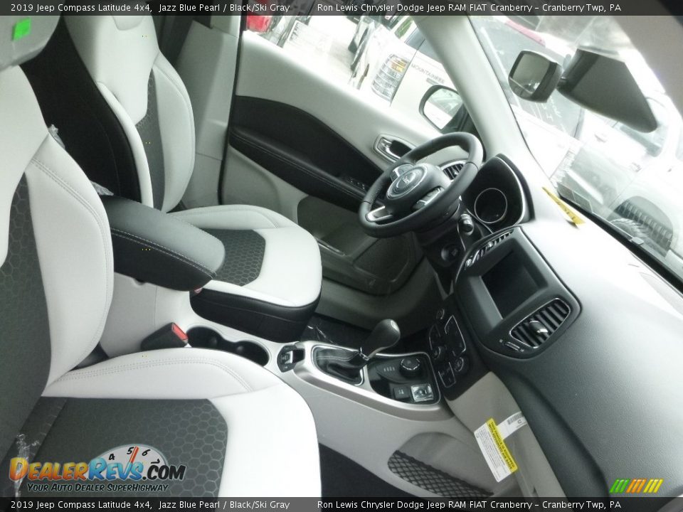 2019 Jeep Compass Latitude 4x4 Jazz Blue Pearl / Black/Ski Gray Photo #10