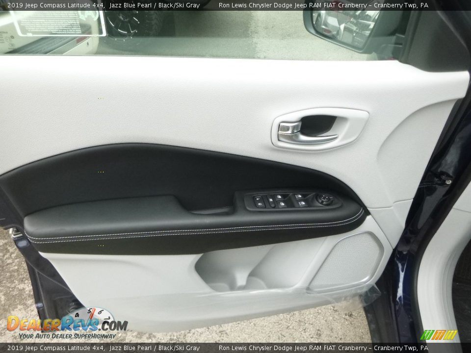 2019 Jeep Compass Latitude 4x4 Jazz Blue Pearl / Black/Ski Gray Photo #13