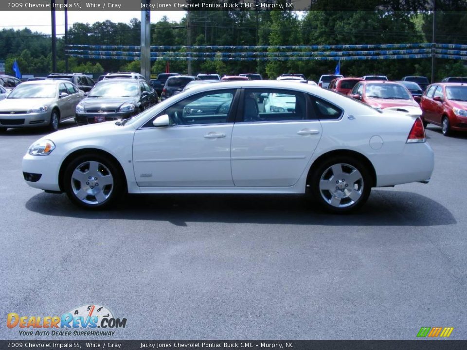 2009 Chevrolet Impala SS White / Gray Photo #9
