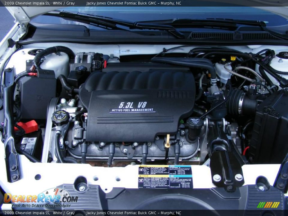 2009 Chevrolet Impala SS White / Gray Photo #12