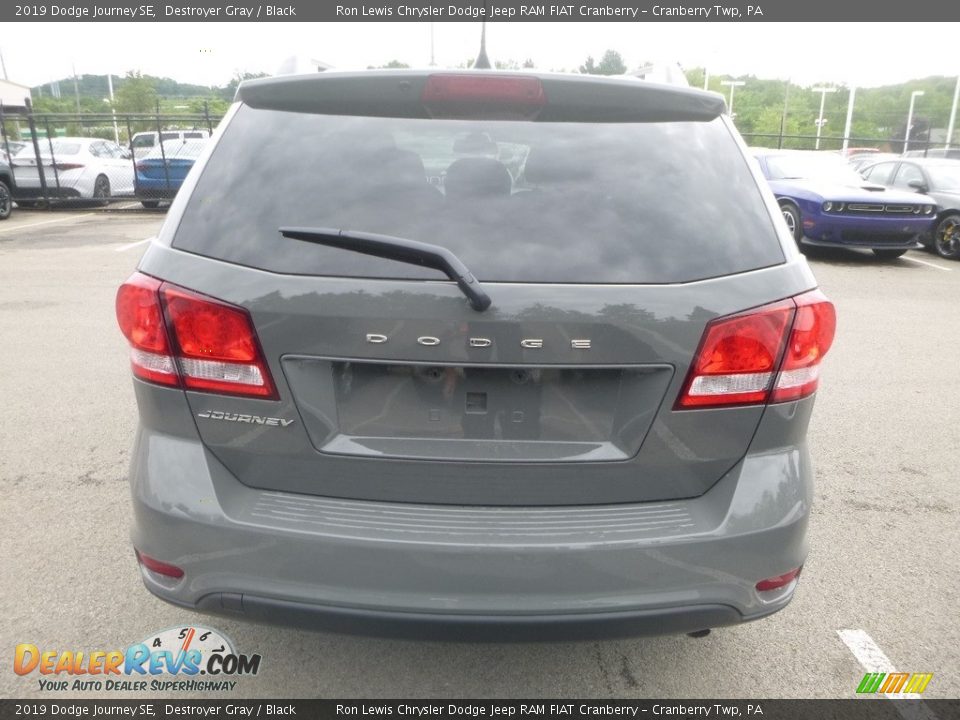 2019 Dodge Journey SE Destroyer Gray / Black Photo #4