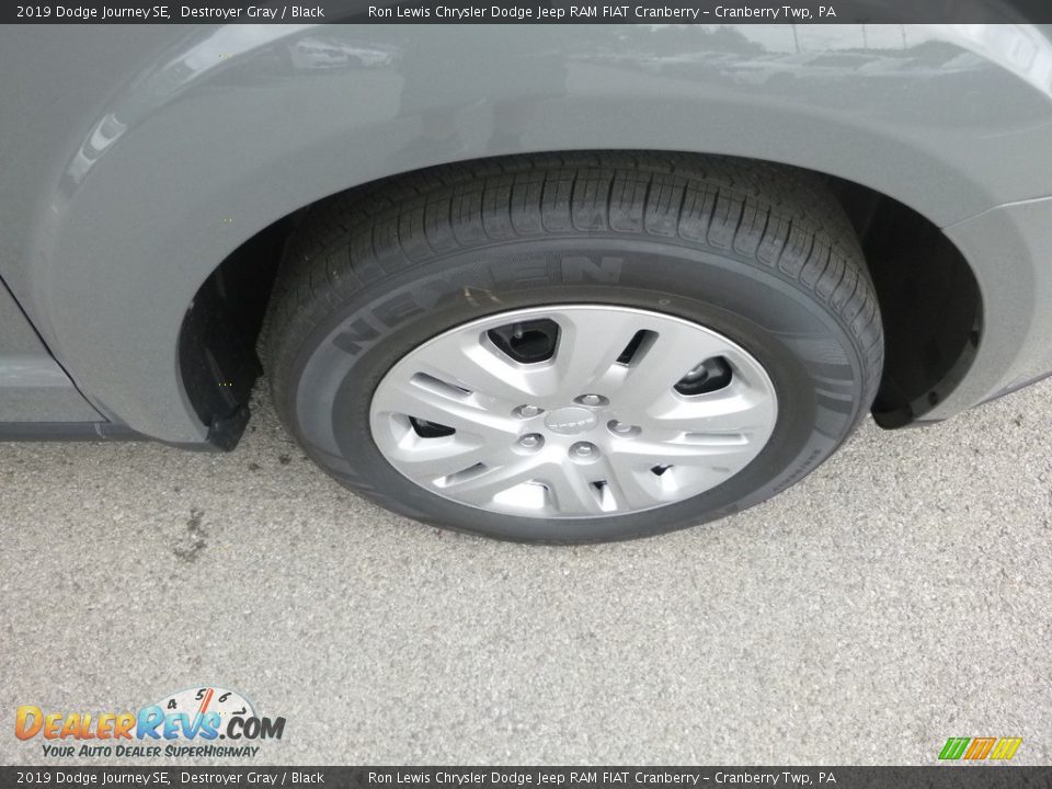 2019 Dodge Journey SE Destroyer Gray / Black Photo #9