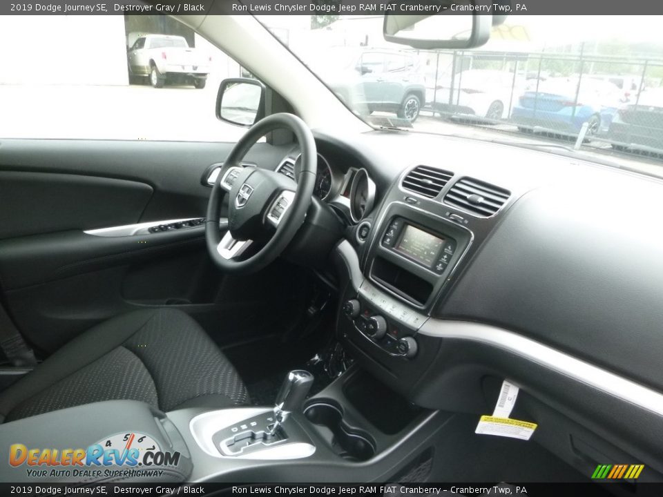 2019 Dodge Journey SE Destroyer Gray / Black Photo #11