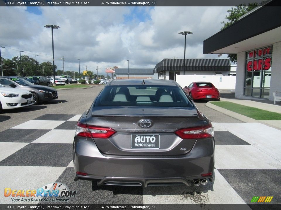 2019 Toyota Camry SE Predawn Gray Mica / Ash Photo #4