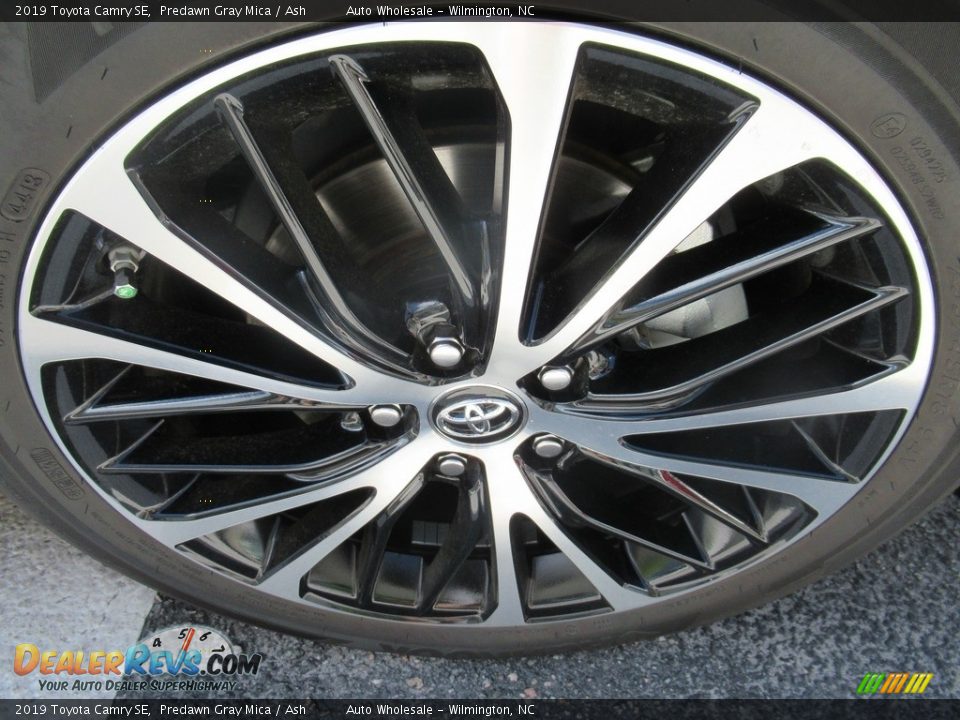 2019 Toyota Camry SE Predawn Gray Mica / Ash Photo #7