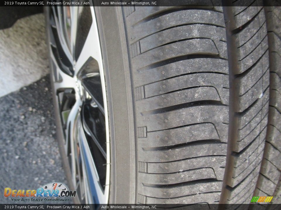 2019 Toyota Camry SE Predawn Gray Mica / Ash Photo #8