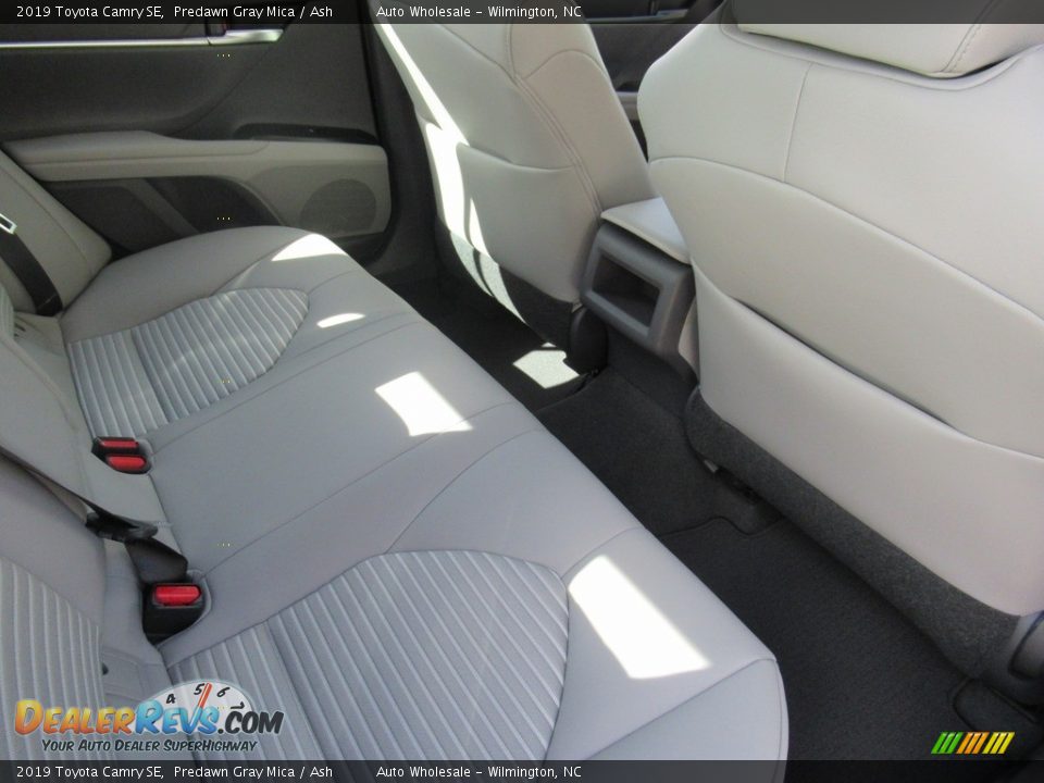 2019 Toyota Camry SE Predawn Gray Mica / Ash Photo #14