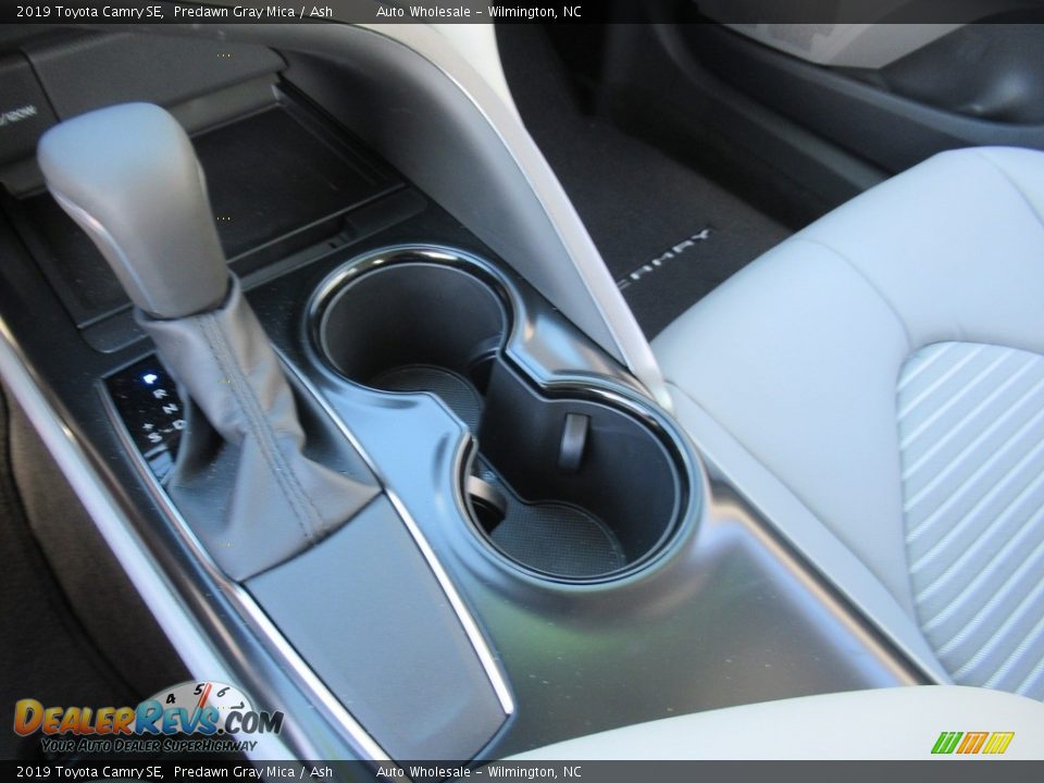 2019 Toyota Camry SE Predawn Gray Mica / Ash Photo #19