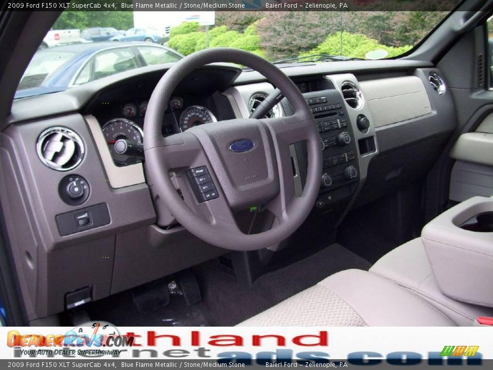 2009 Ford F150 XLT SuperCab 4x4 Blue Flame Metallic / Stone/Medium Stone Photo #10