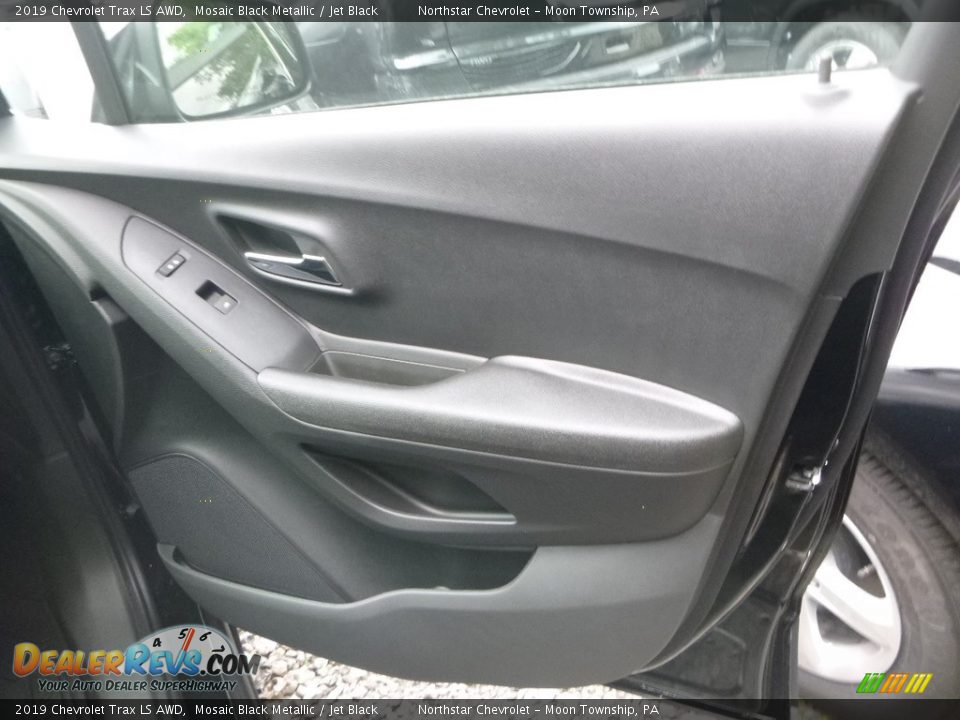 2019 Chevrolet Trax LS AWD Mosaic Black Metallic / Jet Black Photo #7