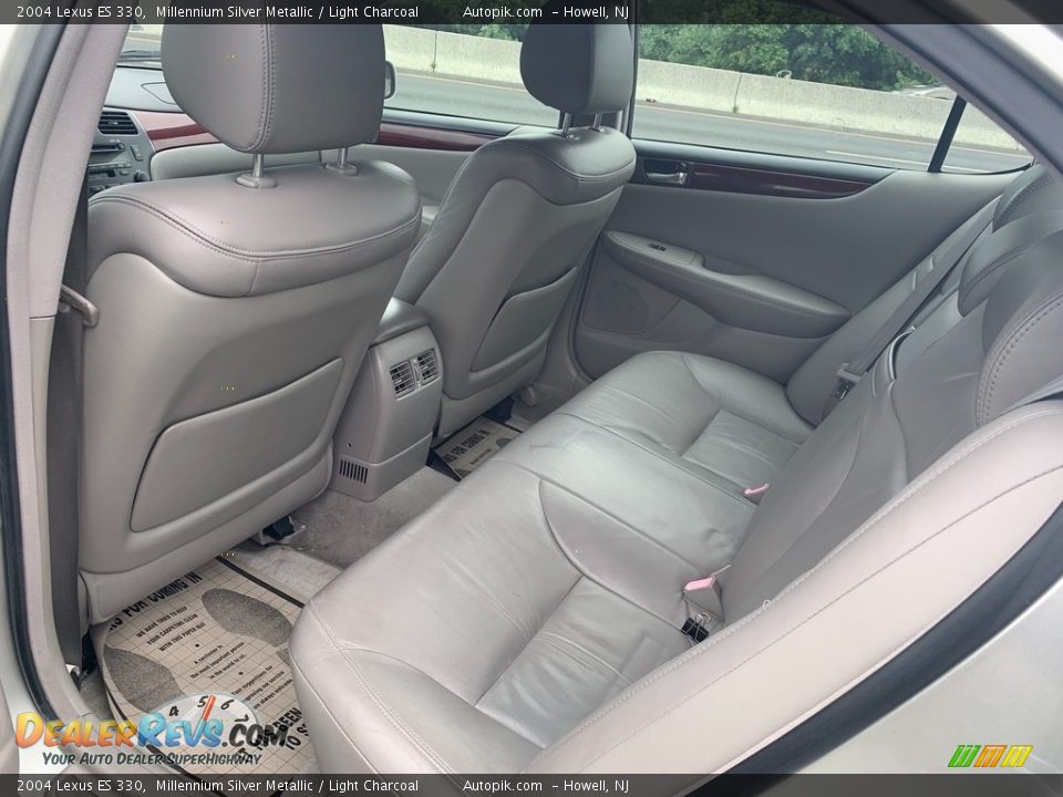 2004 Lexus ES 330 Millennium Silver Metallic / Light Charcoal Photo #11