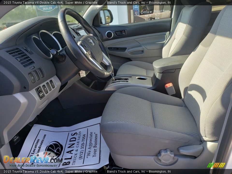 2015 Toyota Tacoma V6 Double Cab 4x4 Super White / Graphite Photo #6