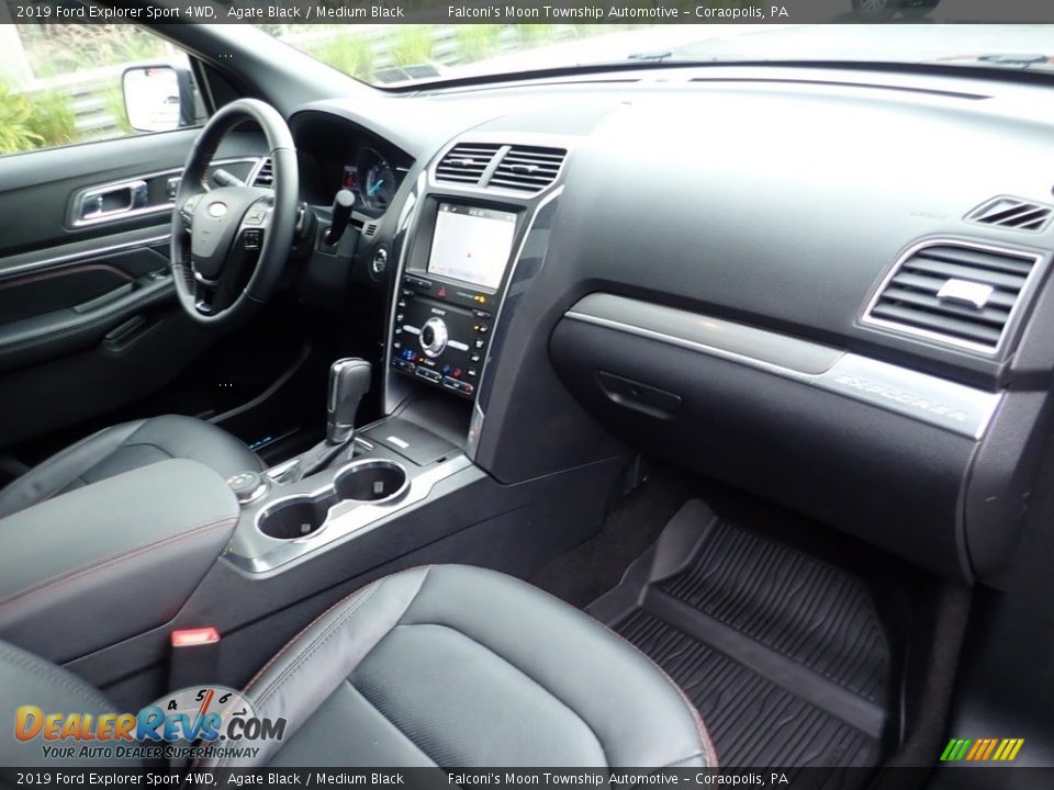 Dashboard of 2019 Ford Explorer Sport 4WD Photo #11