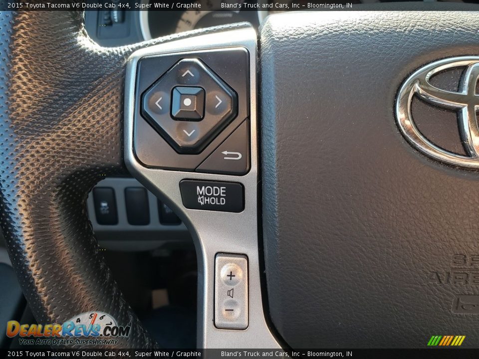 2015 Toyota Tacoma V6 Double Cab 4x4 Super White / Graphite Photo #11