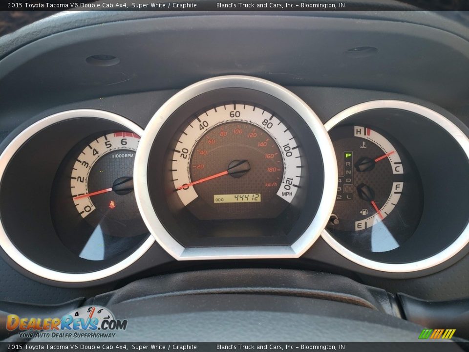 2015 Toyota Tacoma V6 Double Cab 4x4 Super White / Graphite Photo #14