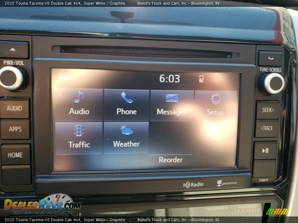 2015 Toyota Tacoma V6 Double Cab 4x4 Super White / Graphite Photo #20