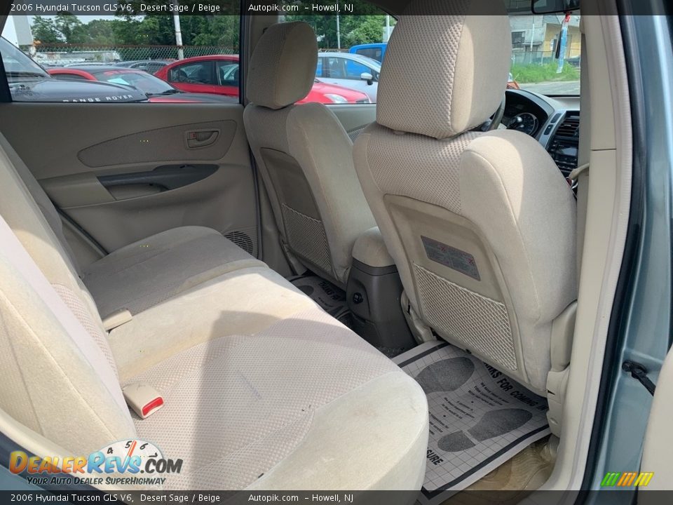 2006 Hyundai Tucson GLS V6 Desert Sage / Beige Photo #11