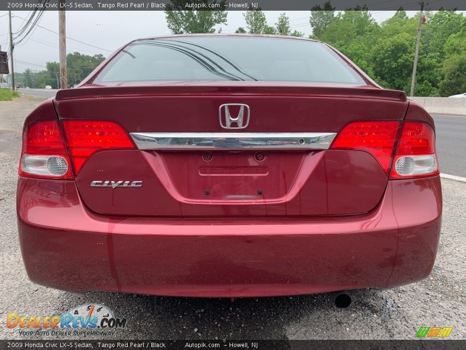 2009 Honda Civic LX-S Sedan Tango Red Pearl / Black Photo #4