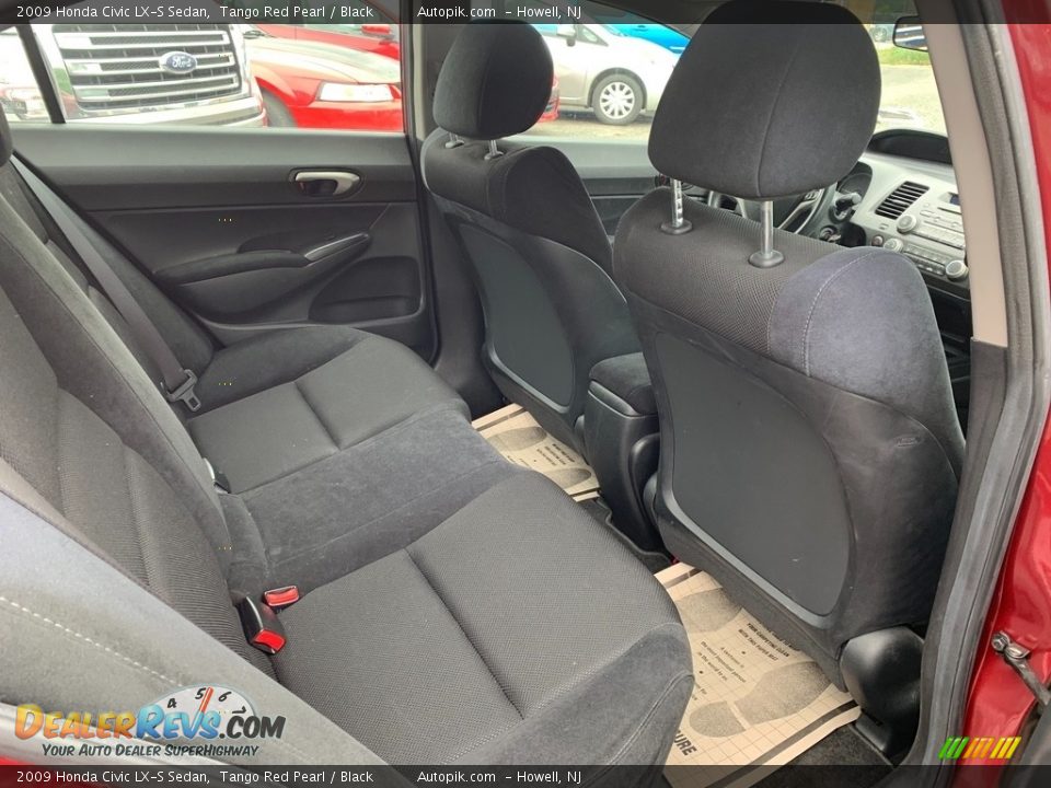 2009 Honda Civic LX-S Sedan Tango Red Pearl / Black Photo #11