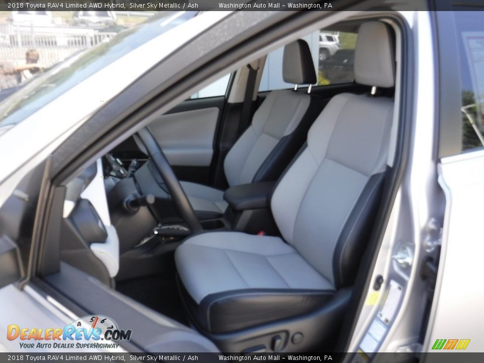 2018 Toyota RAV4 Limited AWD Hybrid Silver Sky Metallic / Ash Photo #17