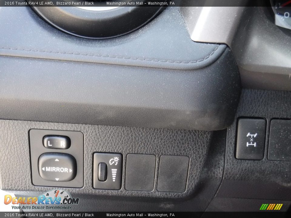 2016 Toyota RAV4 LE AWD Blizzard Pearl / Black Photo #13