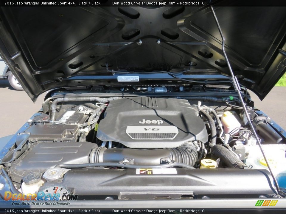 2016 Jeep Wrangler Unlimited Sport 4x4 Black / Black Photo #6