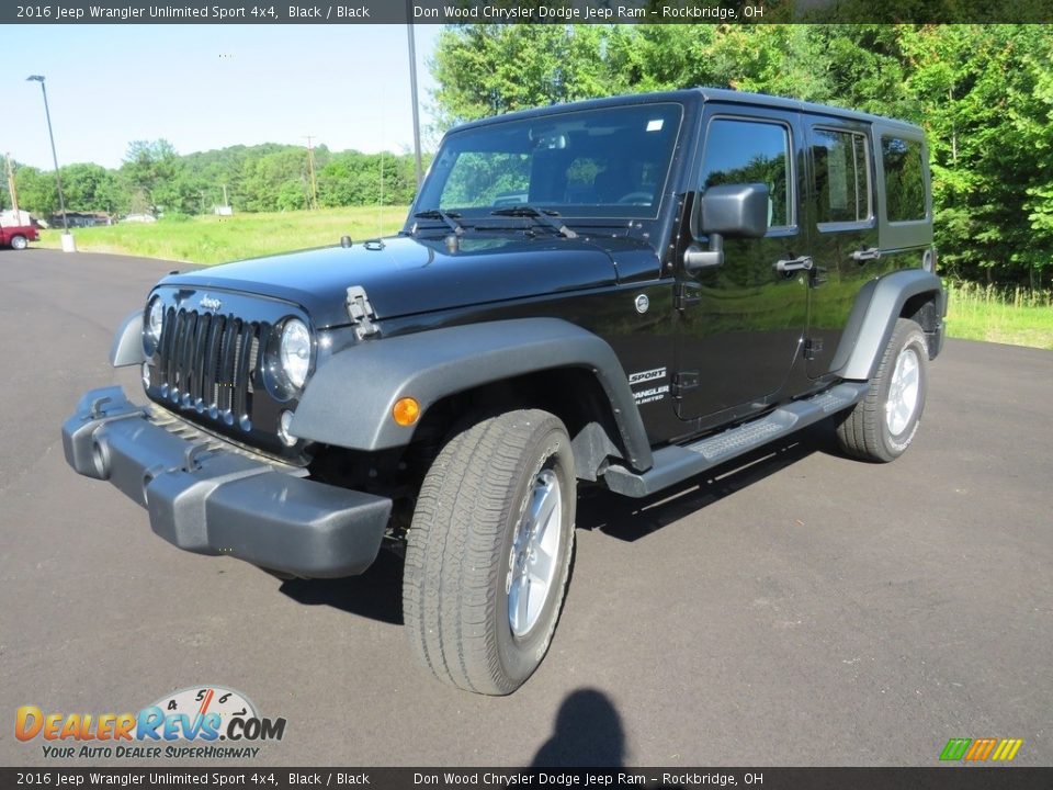 2016 Jeep Wrangler Unlimited Sport 4x4 Black / Black Photo #7