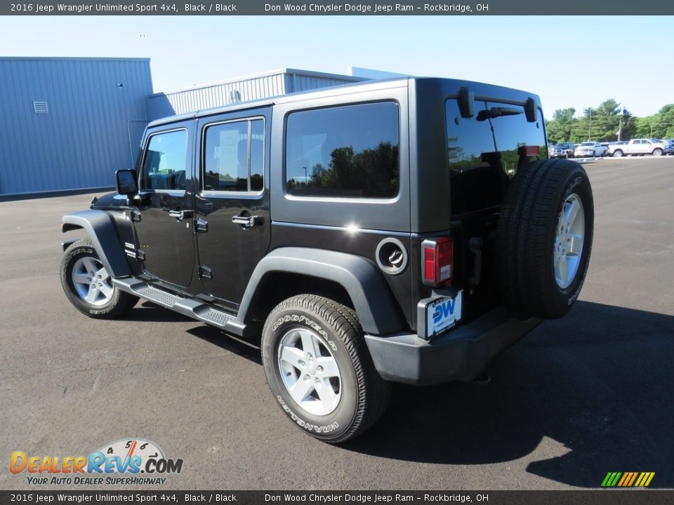 2016 Jeep Wrangler Unlimited Sport 4x4 Black / Black Photo #10