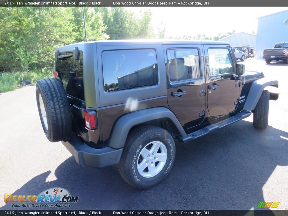 2016 Jeep Wrangler Unlimited Sport 4x4 Black / Black Photo #14