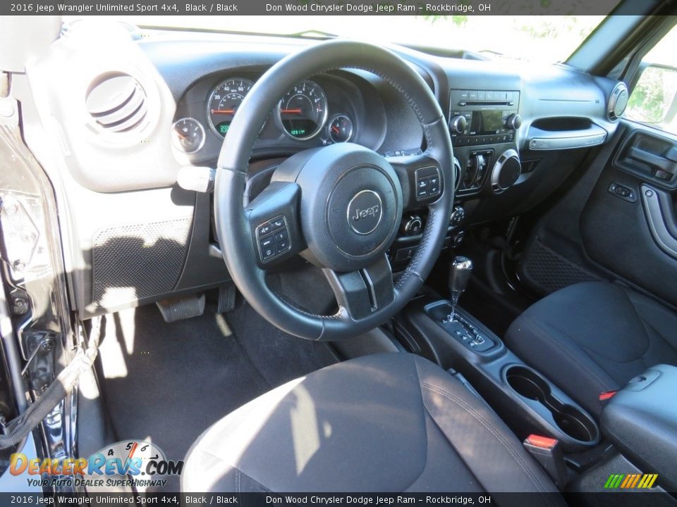 2016 Jeep Wrangler Unlimited Sport 4x4 Black / Black Photo #19