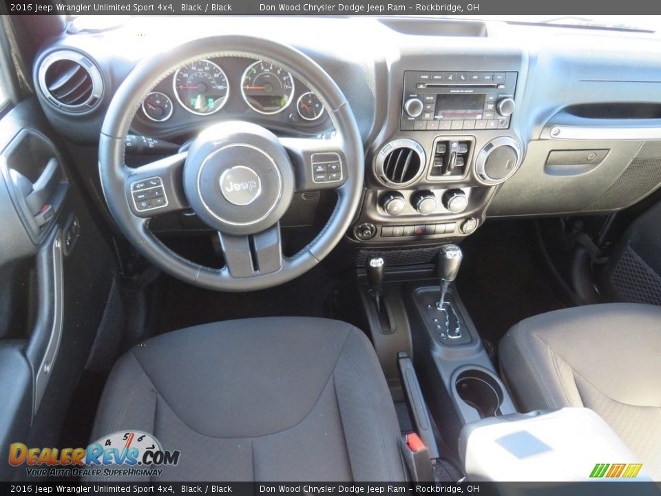 2016 Jeep Wrangler Unlimited Sport 4x4 Black / Black Photo #31