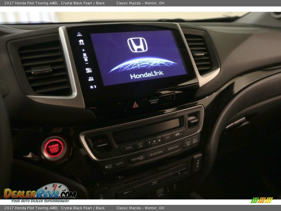 2017 Honda Pilot Touring AWD Crystal Black Pearl / Black Photo #10