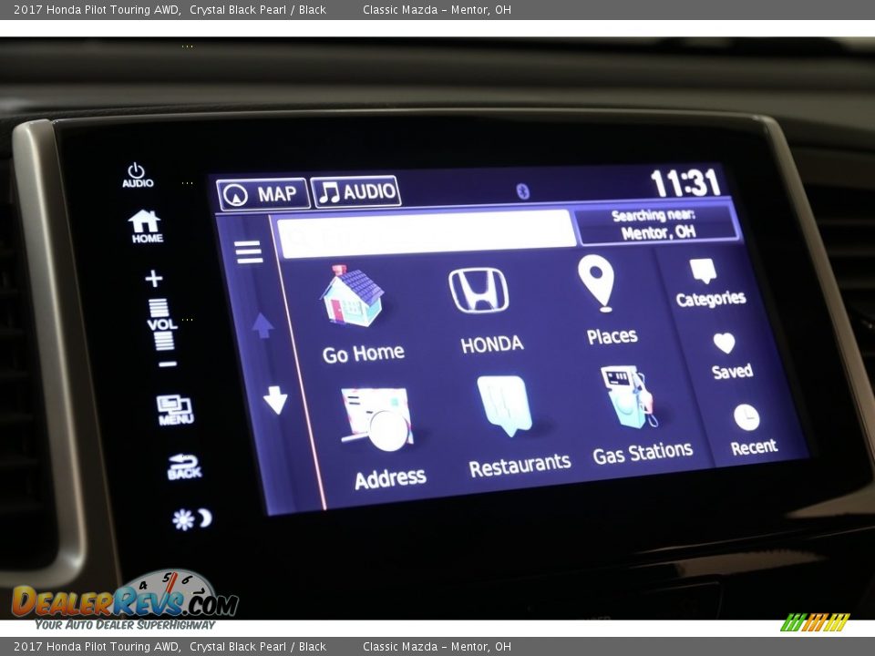 2017 Honda Pilot Touring AWD Crystal Black Pearl / Black Photo #13